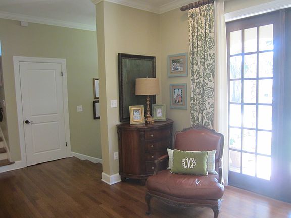5th image of 1661 Winchester Dr