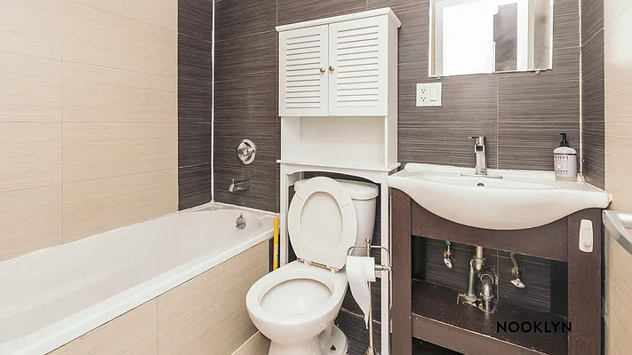 Rented by Nooklyn NYC LLC | media 8