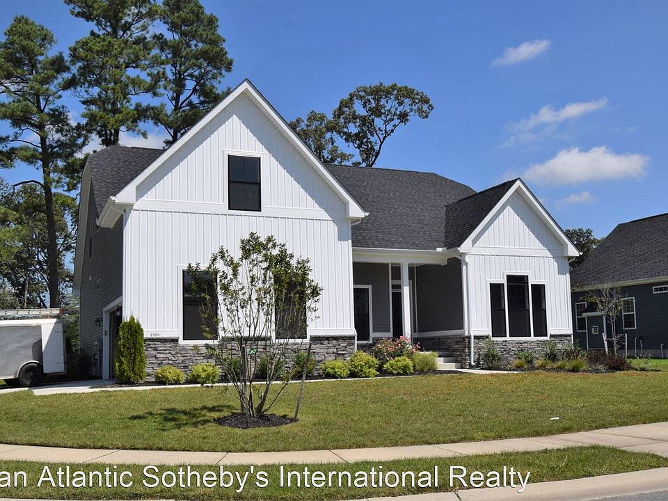 1st image of 21604 Avalon Ct