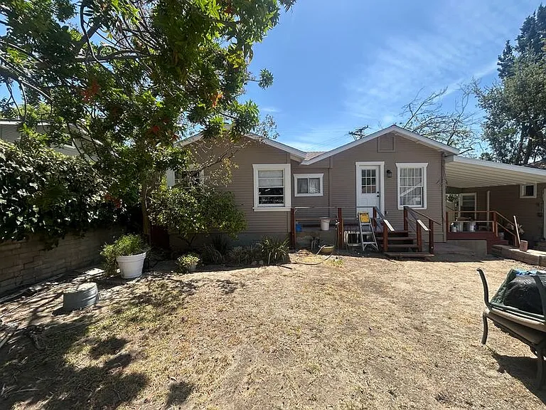 2434 Florencita Dr — Photo 16