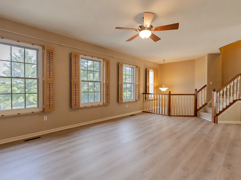 337 Marshall Heights Dr — Photo 8