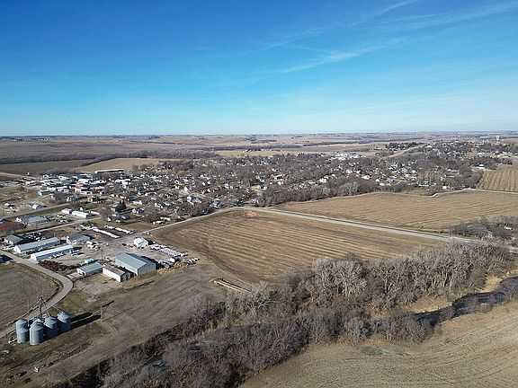 4th image of 161 S Walnut St