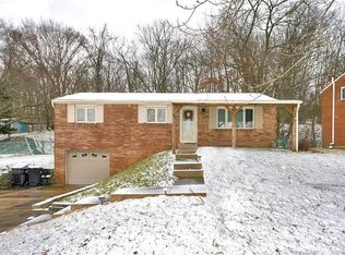 869 Blue Ridge Rd, Pittsburgh, PA 15239