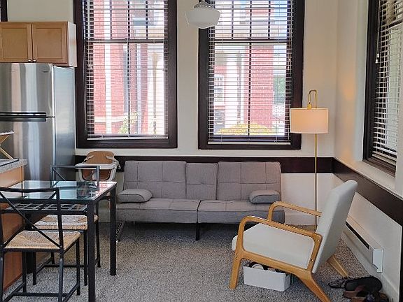 4th image of 1447 Patterson Loop #103