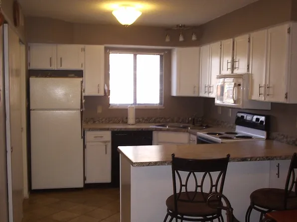 8948 Eden Ave, Saint Louis, MO 63123