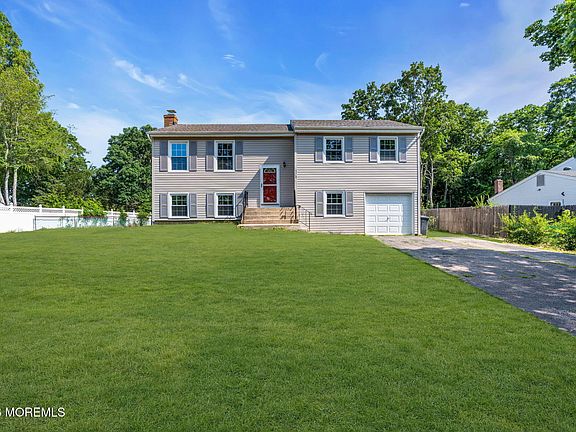 4th image of 173 Stowe Street