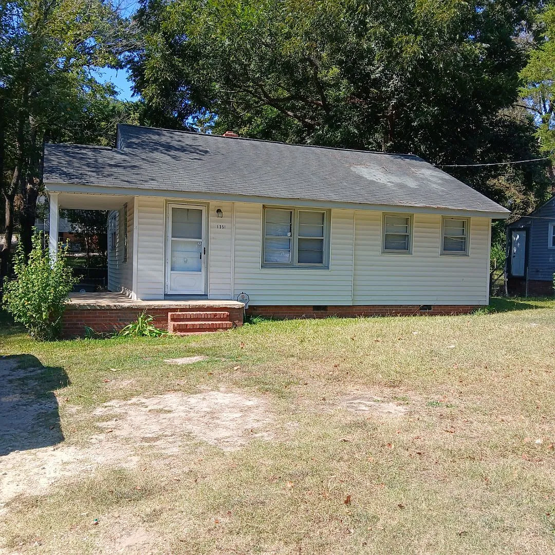 2 bed, 800 sqft, $850 — Photo 1
