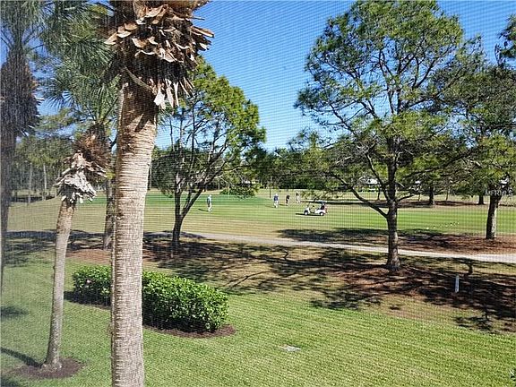 3rd image of 1027 Wexford Blvd