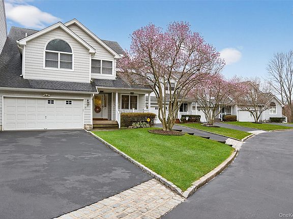 2nd image of 2 Crescent Court