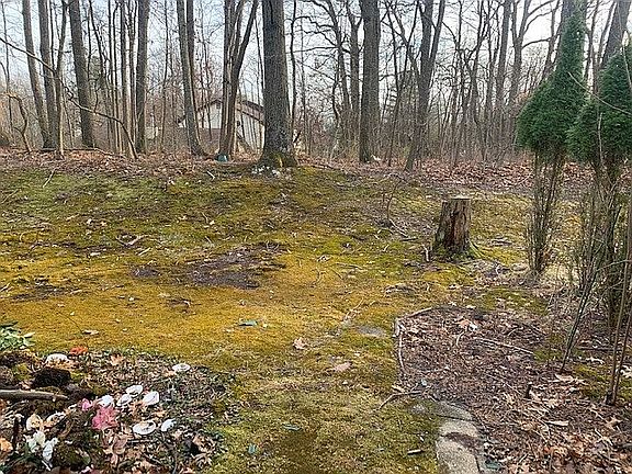 Private patio-common area