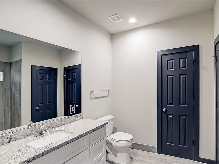 8103 Glass St — Photo 10