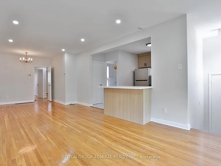 264 McConvey Dr — Photo 4