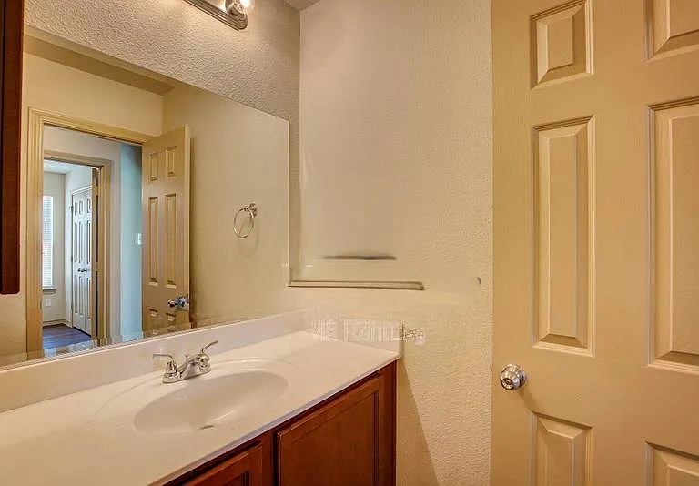 10723 Deauville Dr — Photo 2