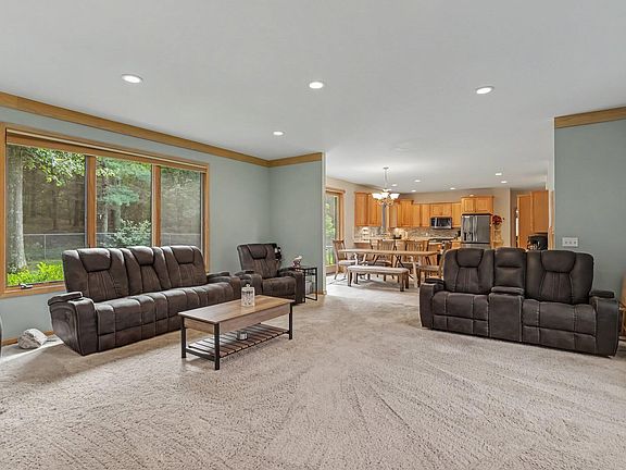 4th image of 5045 Andrea Dr