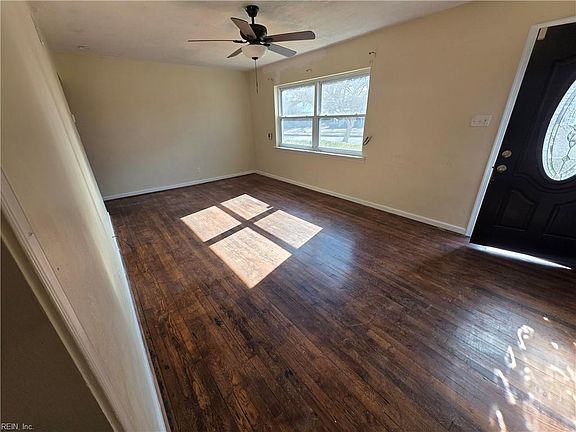 2nd image of 618 Beach View St