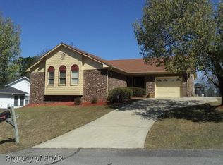 4908 Edgegrove Cir, Hope Mills, NC 28348