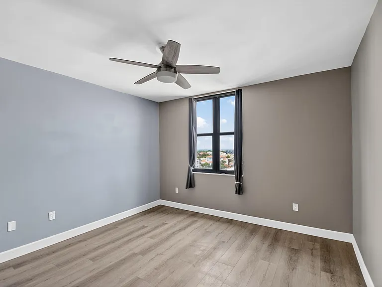 651 Okeechobee Blvd #1008 — Photo 27
