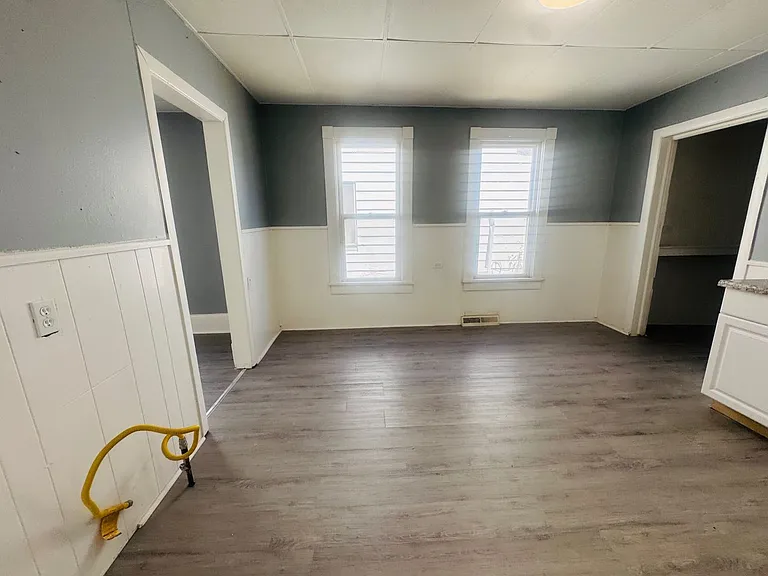 3405 Roehl Ave — Photo 23