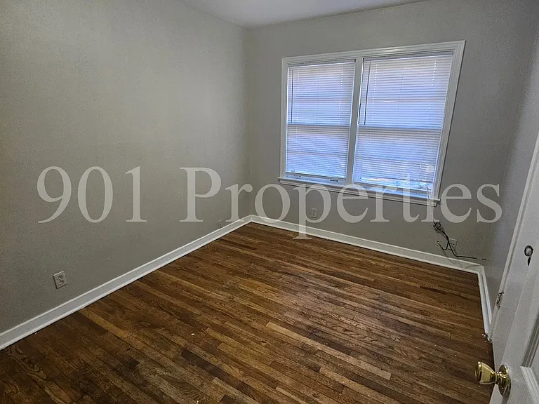 1612 Hopewell Rd — Photo 5