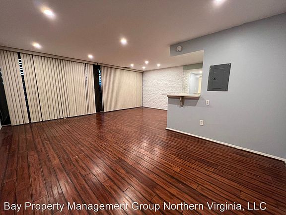 3rd image of 4 S Van Dorn St APT 204