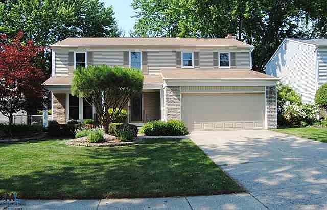 1st image of 33837 Embassy Dr