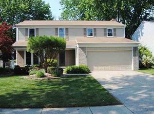 33837 Embassy Dr, New Baltimore, MI 48047