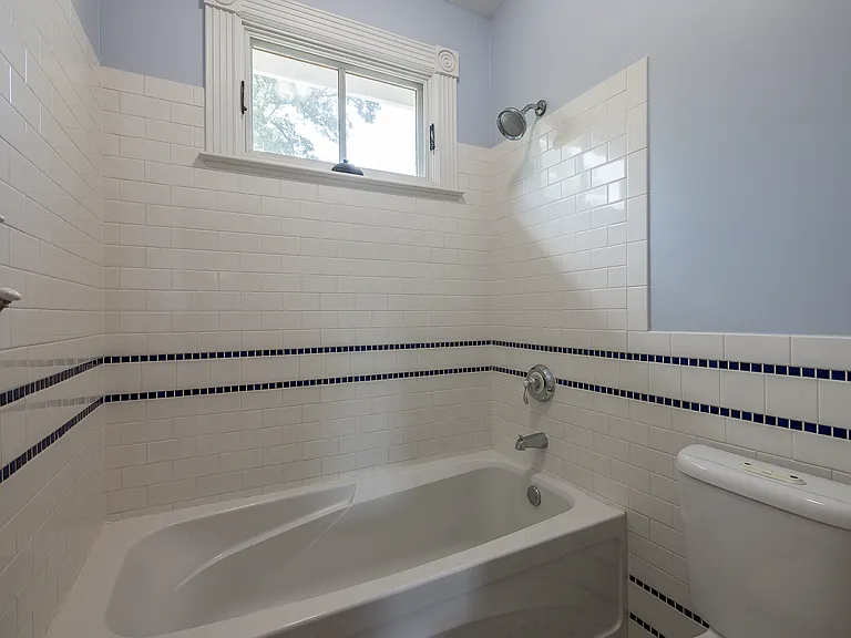 765 Woodland Ave SE — Photo 39