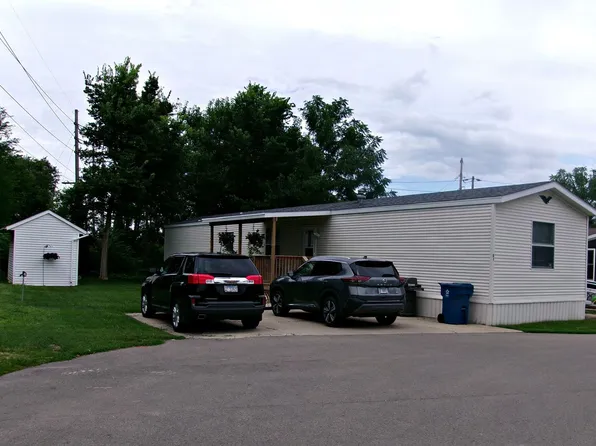 2705 Saint Vincents Ave, La Salle, IL 61301
