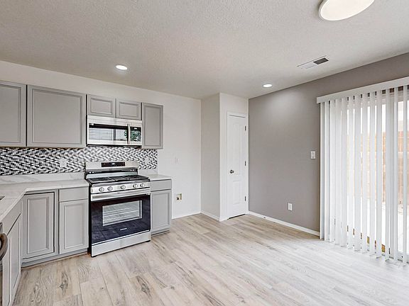 4th image of 8301 Tangerine Pl NW