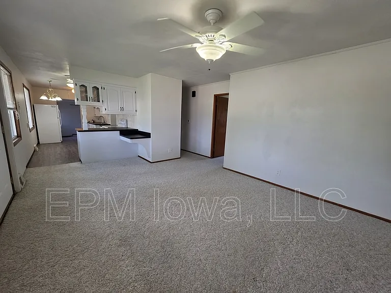 4747 Danbury St NE — Photo 6