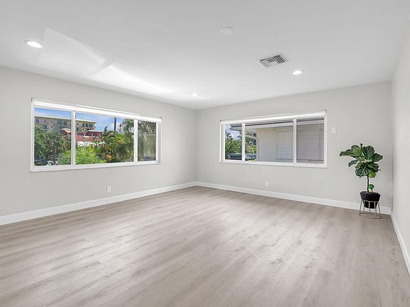 4th image of 3213 Colony Club Rd APT 4