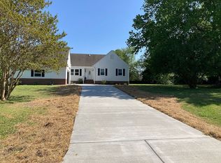 224 Loch Haven Dr, Williamsburg, VA 23188