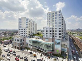4026 College Point Blvd PH 1M, Flushing, NY 11354