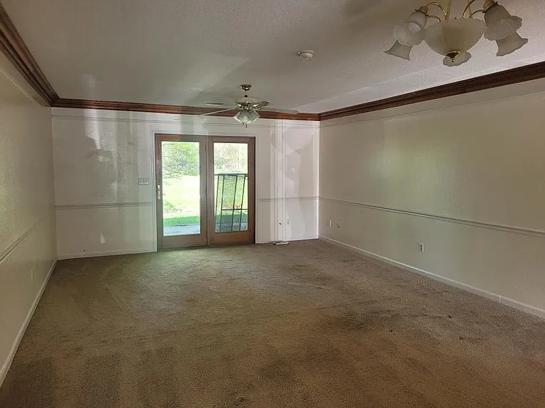 4 Dogwood Ln #4 — Photo 4