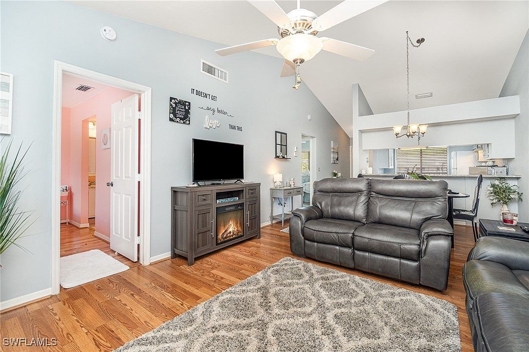 13090 Cross Creek Ct APT 210