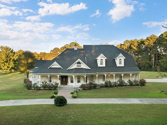 4th image of 374 County Road 104