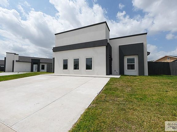 2nd image of 1725 Clinton St #17