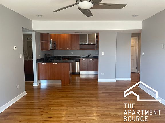 5th image of 6953 N Greenview Ave #102