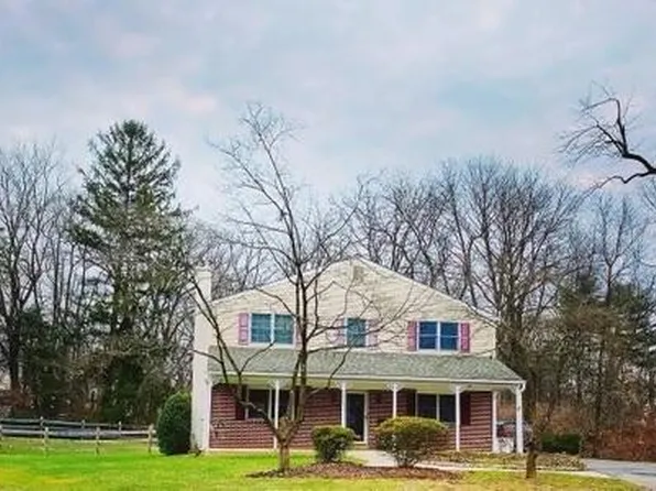 1385 Bittersweet Ln, West Chester, PA 19380