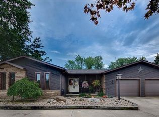 690 Waterloo Rd, Mogadore, OH 44260