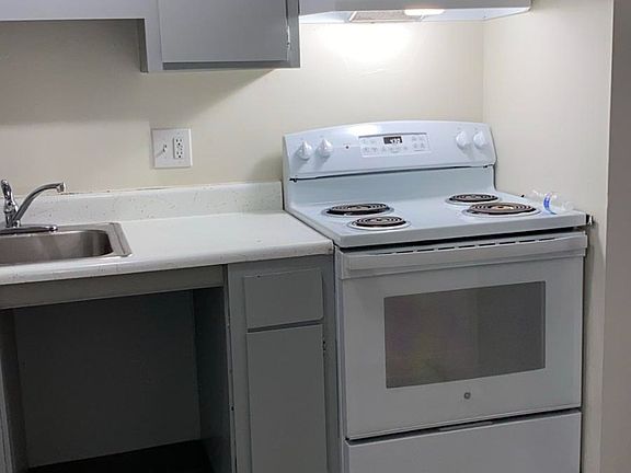 4th image of 1410 Herbert Dr #U