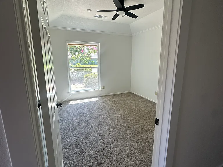 7247 N Dewey Ave — Photo 26