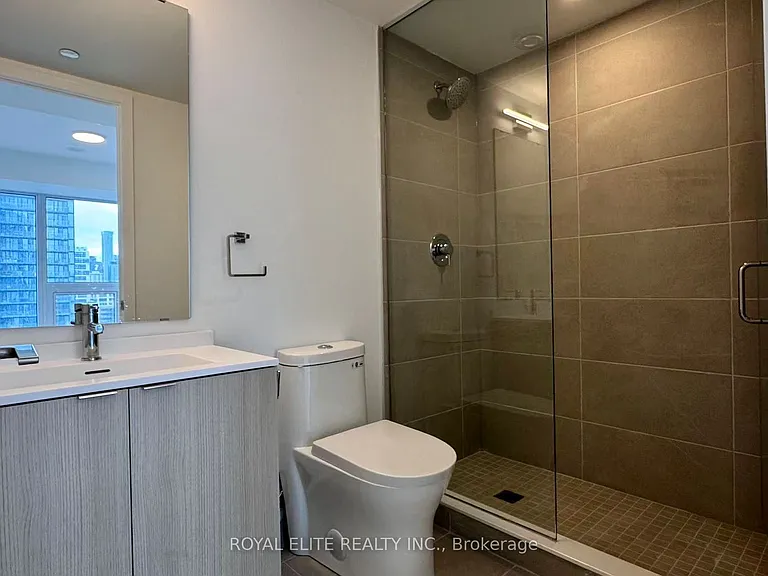 100 Queen St E #2001 — Photo 10