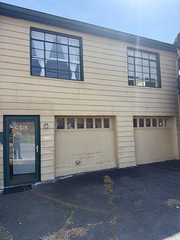 1st image of 254-1 S Carroll St #1/2