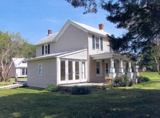 98 Sunset Dr, Weems, VA 22576