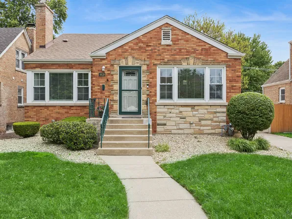 9819 S Millard Ave, Evergreen Park, IL 60805