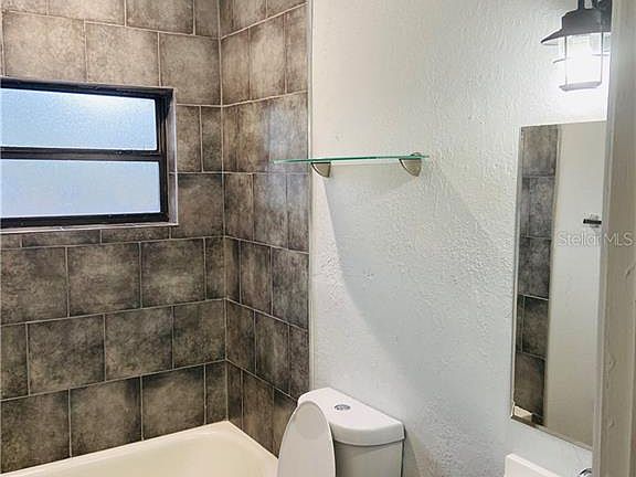 5th image of 628 15th Ave S #626