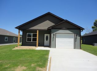 302 Kentucky Ave, Hanceville, AL 35077