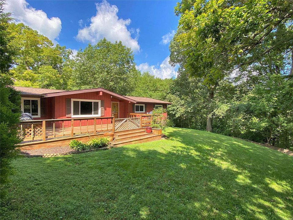 1st image of 70 Green Briar Dr
