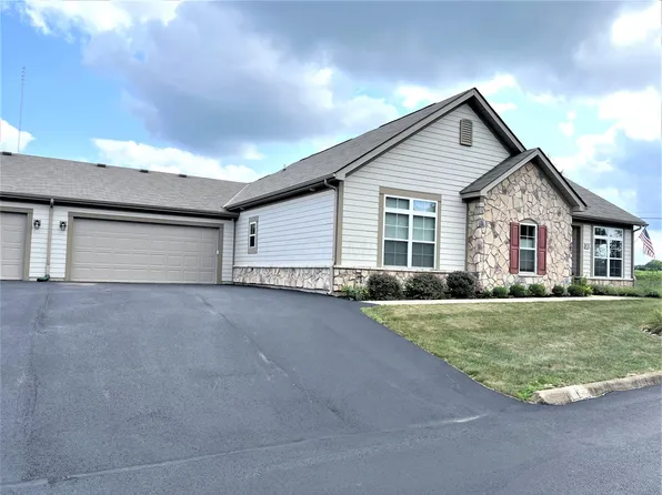 114 Colonial Woods Dr, Mount Vernon, OH 43050
